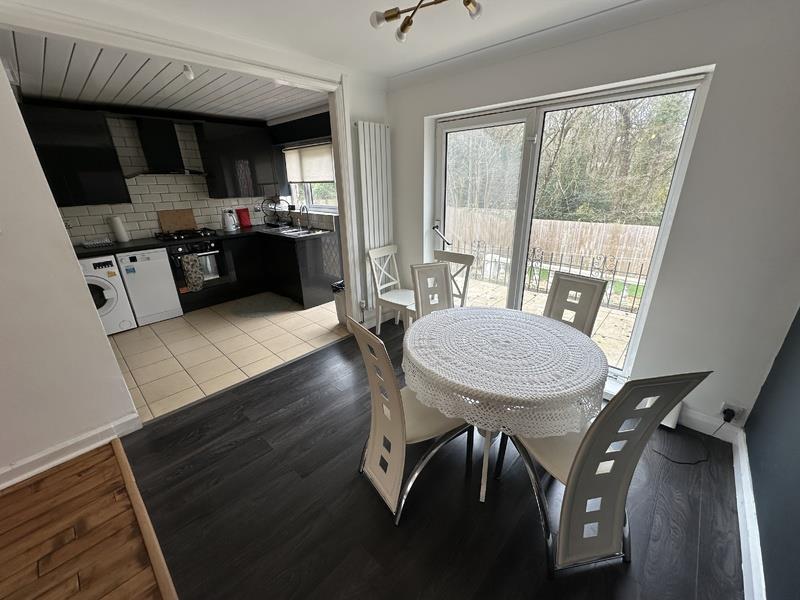 3 bed property in Llanedeyrn road, Cardiff